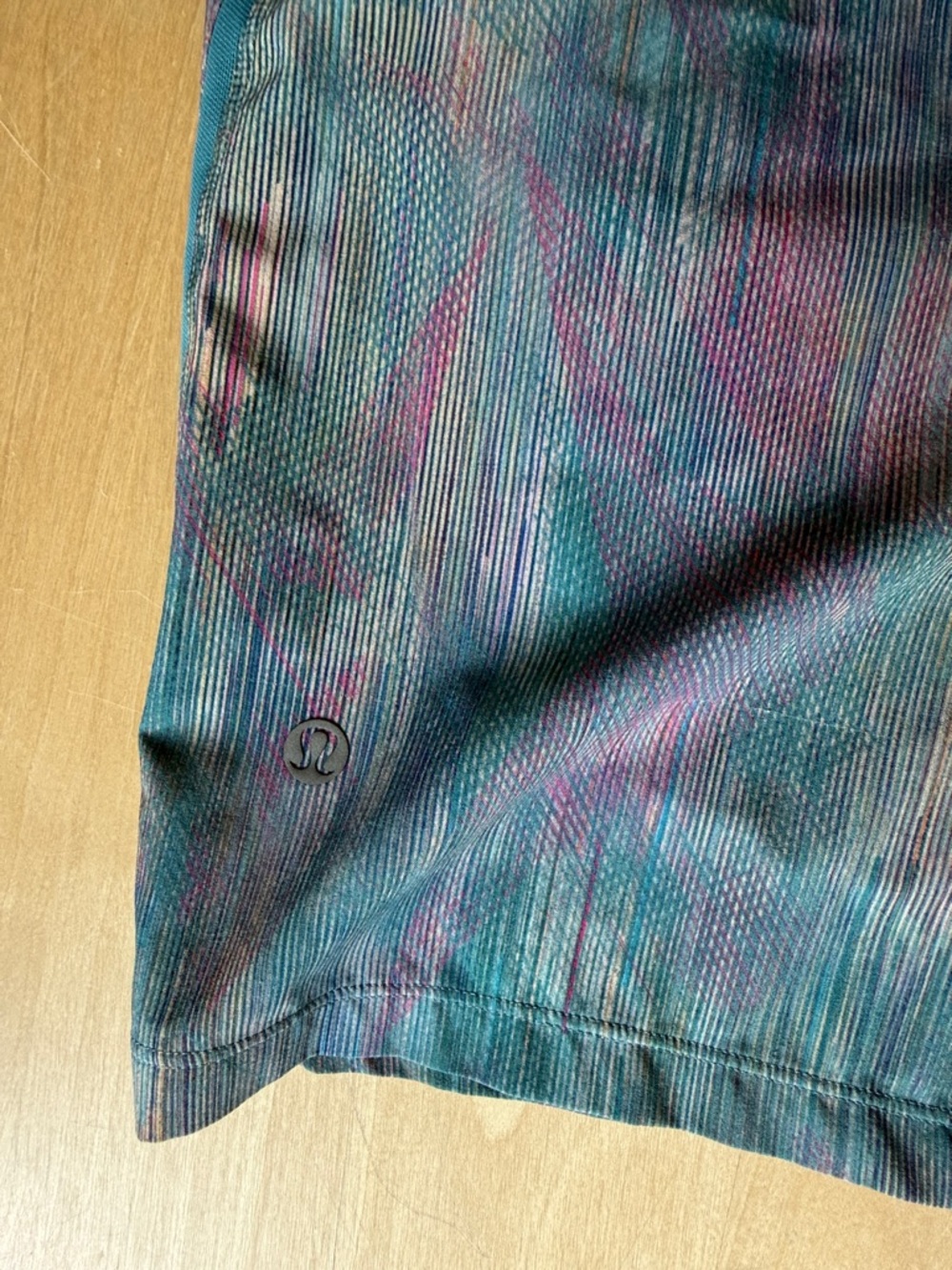 Lululemon Pace Breaker 7" - Medium - Picture 3 of 4